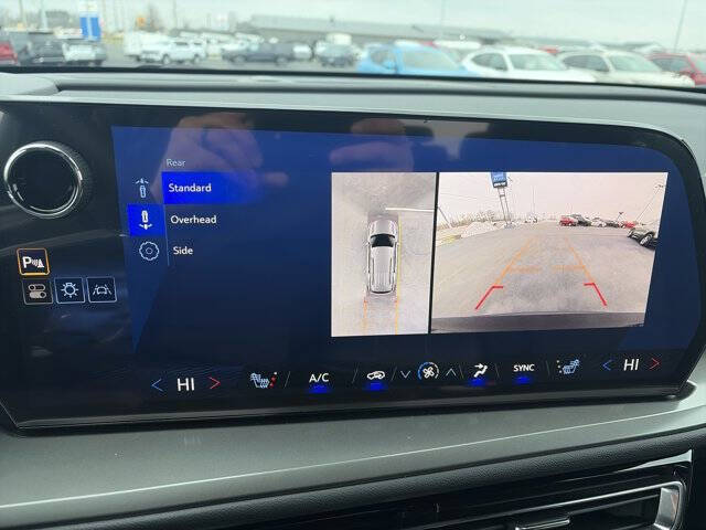 2024 Chevrolet Traverse LS