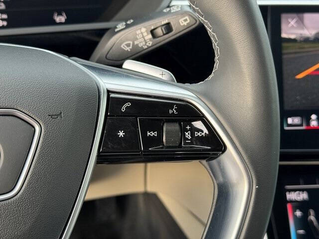 2024 Audi Q8 e-tron quattro Premium Plus