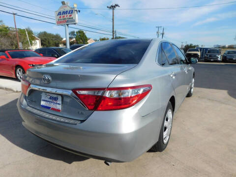 2016 Toyota Camry LE