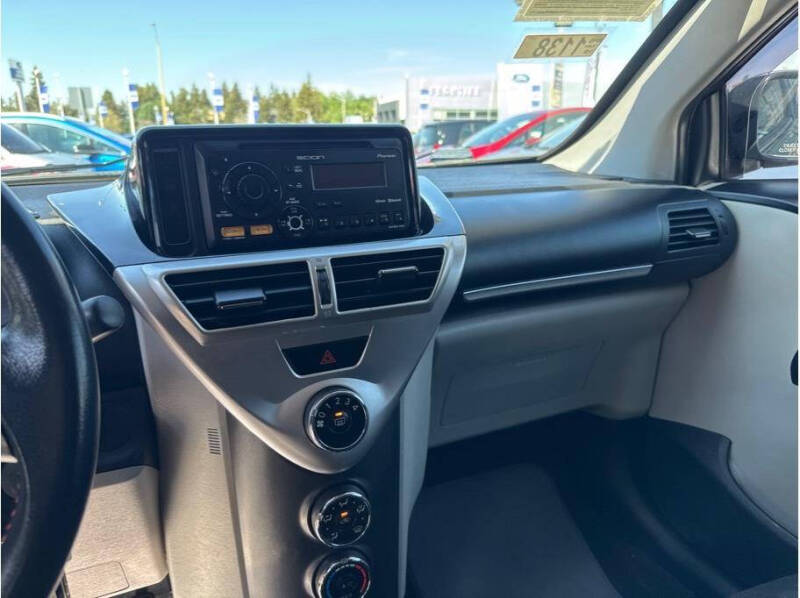 2013 Scion iQ