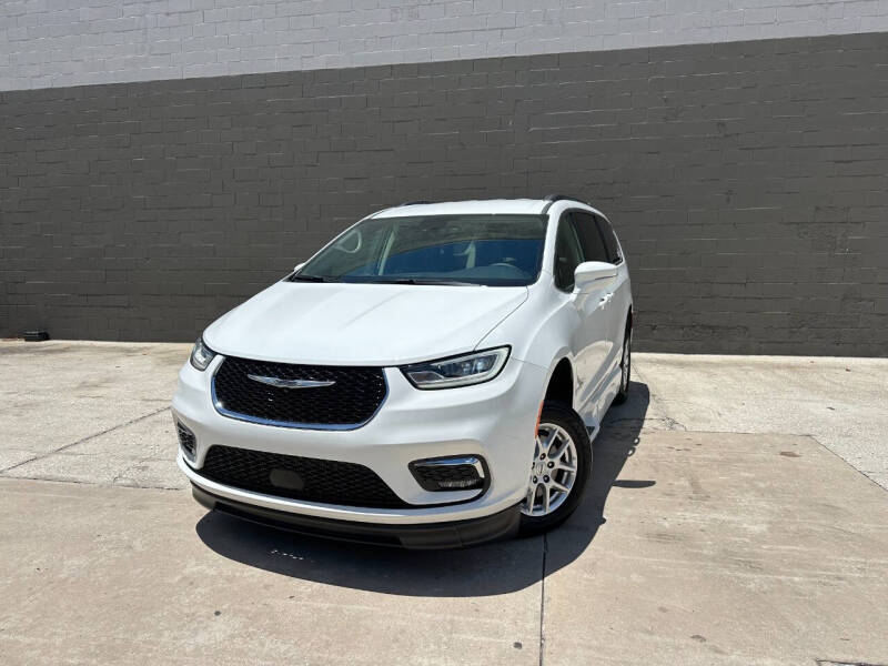 2022 Chrysler Pacifica Touring L