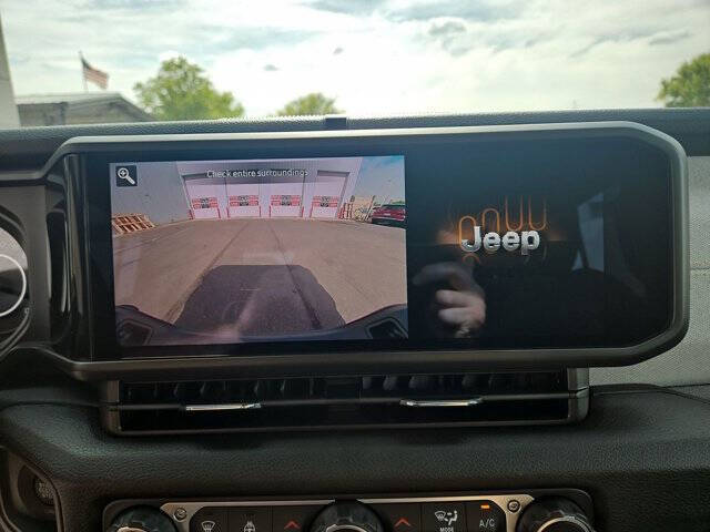 2025 Jeep Gladiator Willys