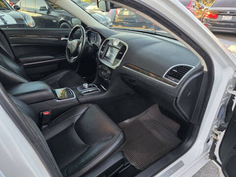 2019 Chrysler 300 Limited