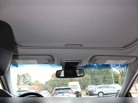 2020 Toyota Camry Hybrid XLE