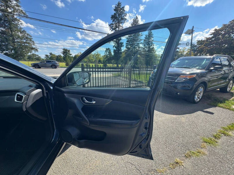 2014 Nissan Rogue SV