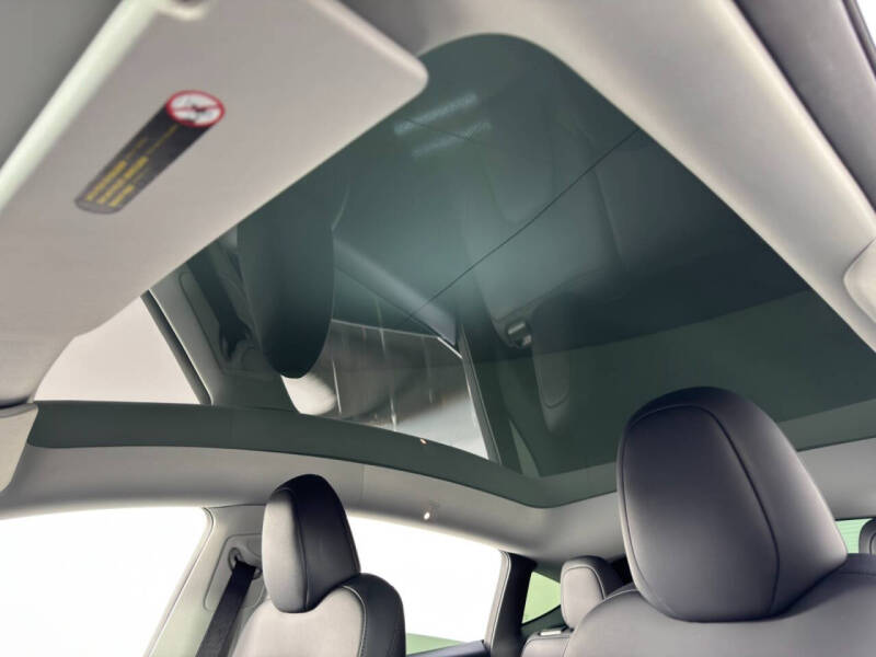 2024 Tesla Model Y Performance