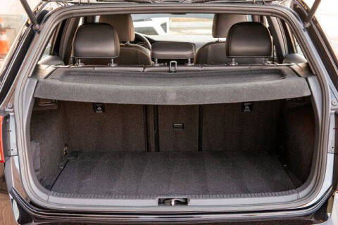 2017 Volkswagen Golf R 4Motion