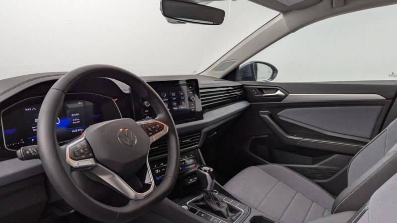 2025 Volkswagen Jetta SE