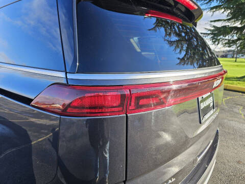 2024 Kia Carnival SX