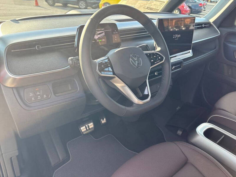 2025 Volkswagen ID. Buzz Pro S Plus 4Motion