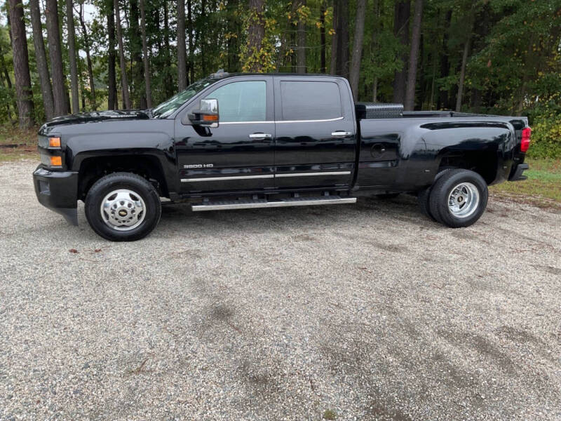 2016 Chevrolet Silverado 3500HD null photo 13