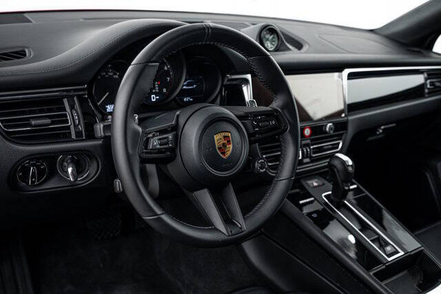 2026 Porsche Macan T