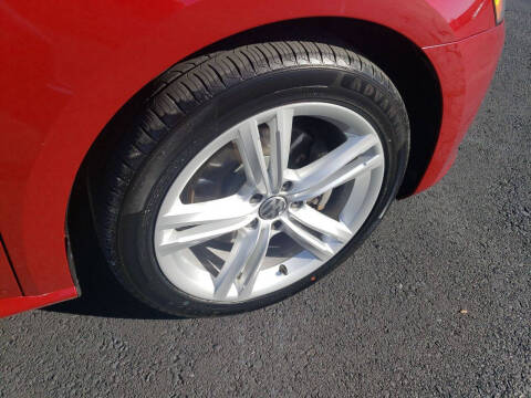 2015 Volkswagen Passat 1.8T SE