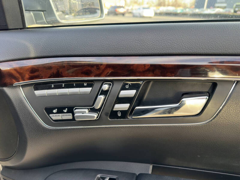 2013 Mercedes-Benz S-Class S 550 4MATIC