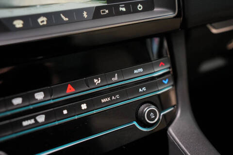 2020 Jaguar F-PACE 25t Premium