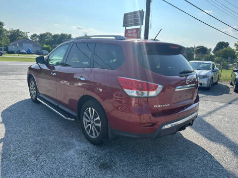 2016 Nissan Pathfinder SV