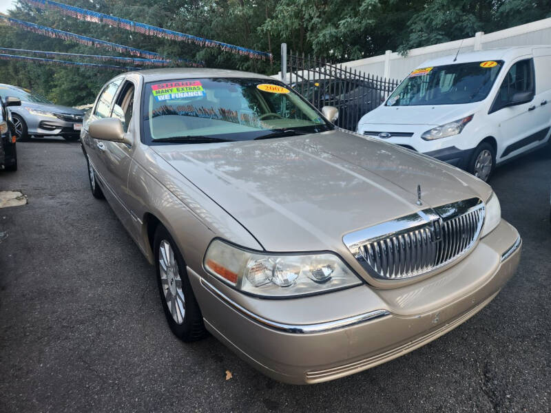2007 Lincoln Town Car for sale at Elmora Auto Sales in Elizabeth NJ