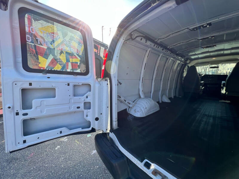 2020 Chevrolet Express 2500