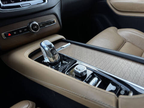 2018 Volvo XC90 T8 eAWD Inscription