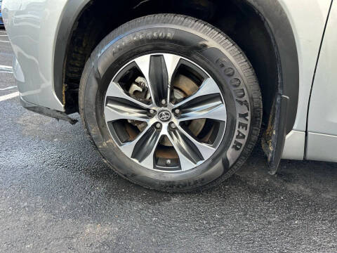 2020 Toyota Highlander XLE