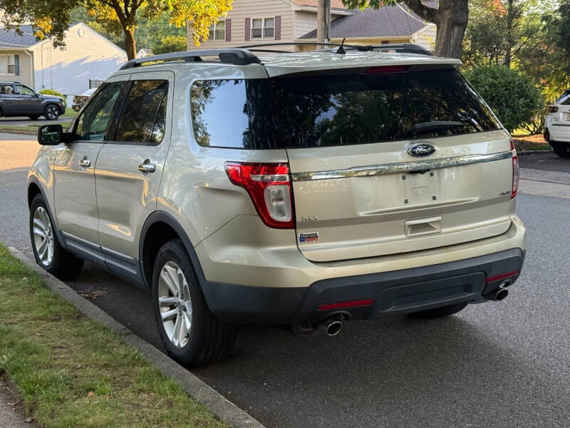 2011 Ford Explorer XLT