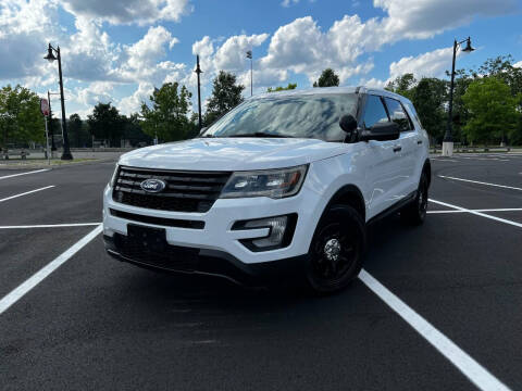 2017 Ford Explorer for sale at CLIFTON COLFAX AUTO MALL in Clifton NJ