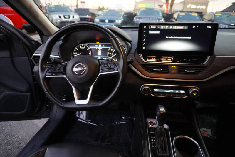 2023 Nissan Altima 2.5 SL