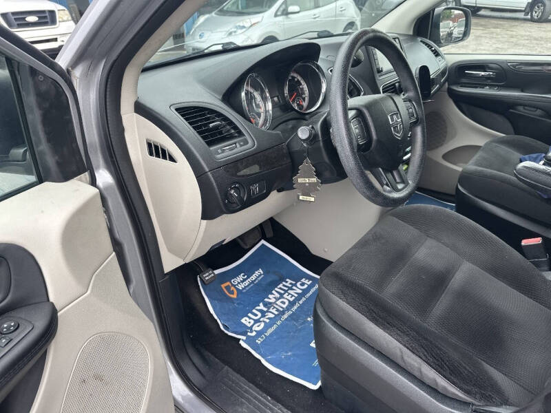 2017 Dodge Grand Caravan SE