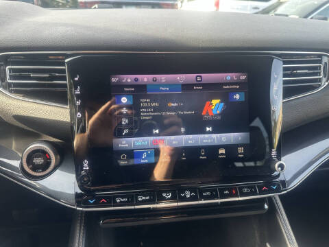 2023 Jeep Wagoneer L