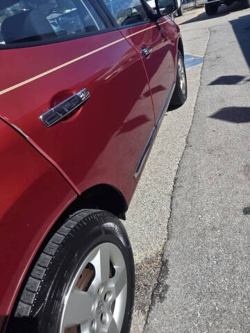 2013 Nissan Rogue SV w/SL Package