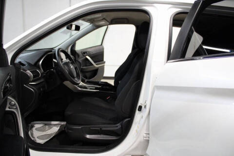 2020 Mitsubishi Eclipse Cross ES