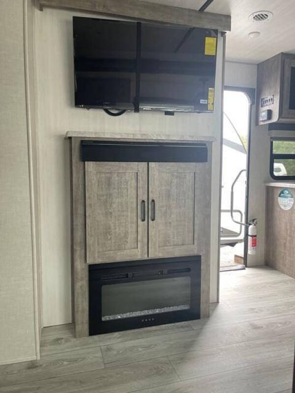 2023 Forest River Surveyor 263RKSS