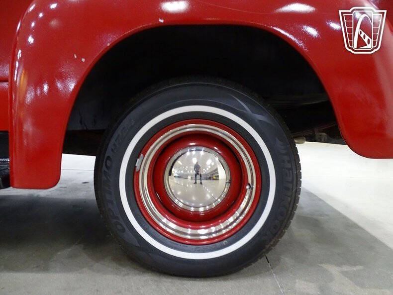1952 International I-110