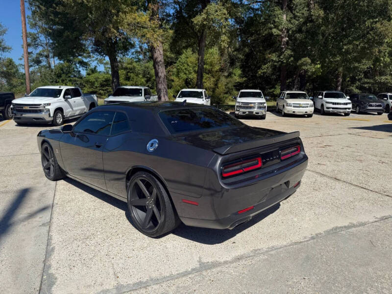 2017 Dodge Challenger 392 HEMI Scat Pack Shaker