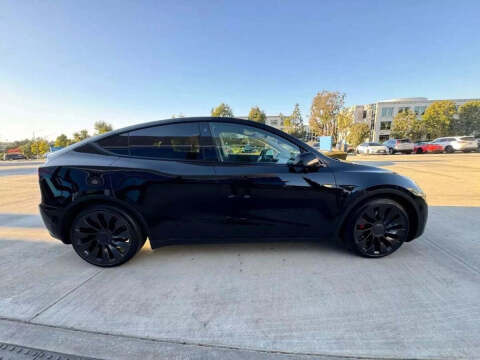 2023 Tesla Model Y Performance