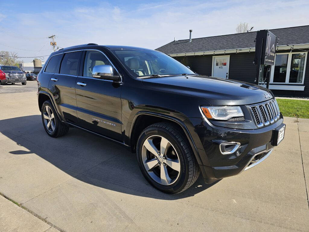 2014 Jeep Grand Cherokee for sale at Bigfoot Auto in Hiawatha, IA