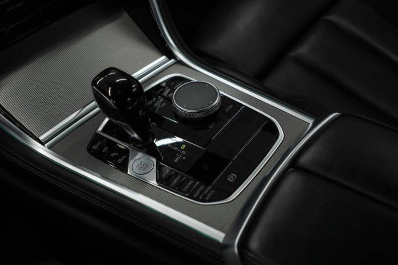 2025 BMW 8 Series 840i xDrive