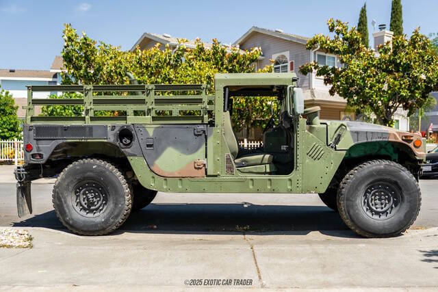 2008 AM General Hummer
