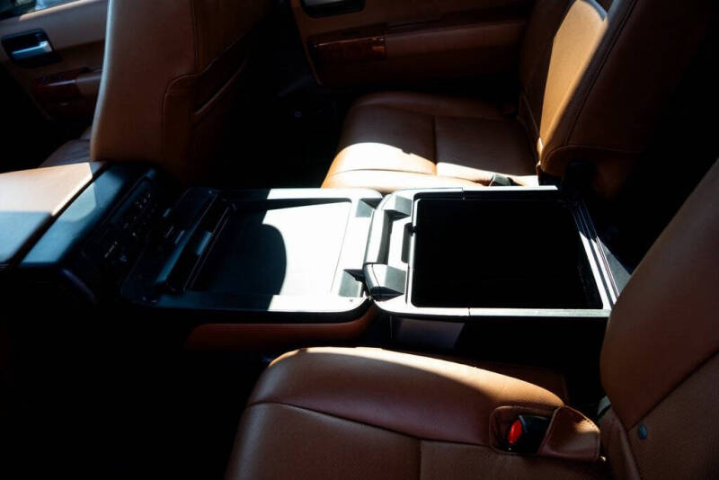 2021 Toyota Sequoia Platinum