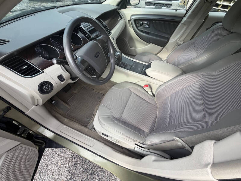 2012 Ford Taurus SEL
