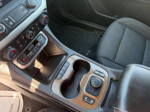 2022 GMC Acadia SLE