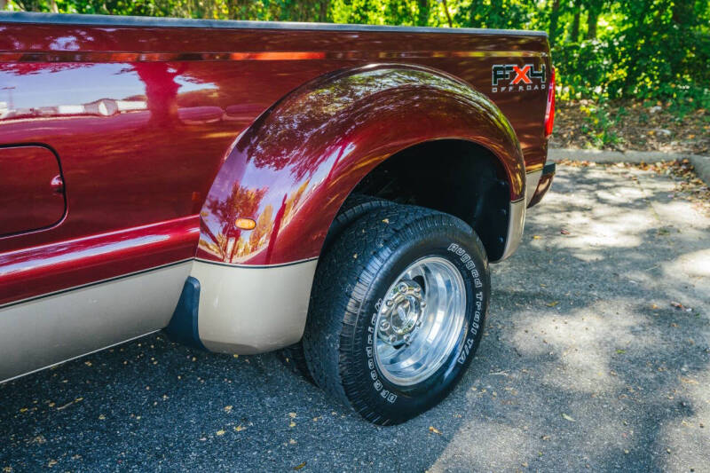 2011 Ford F-350 Super Duty Lariat