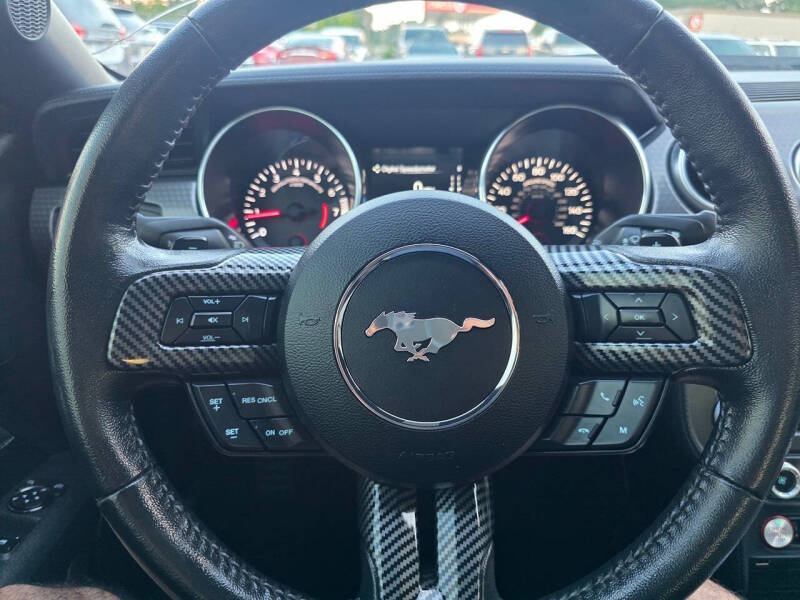 2021 Ford Mustang EcoBoost