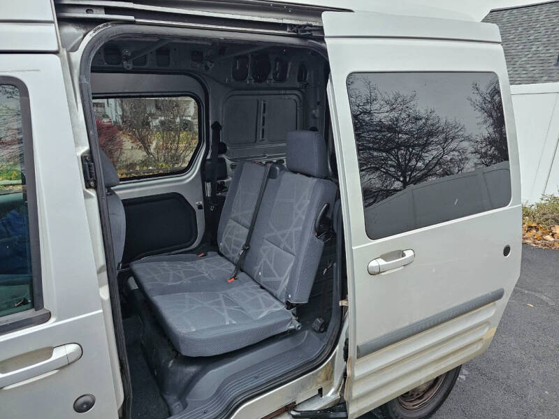 2013 Ford Transit Connect XLT photo 30