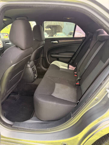 2012 Chrysler 300