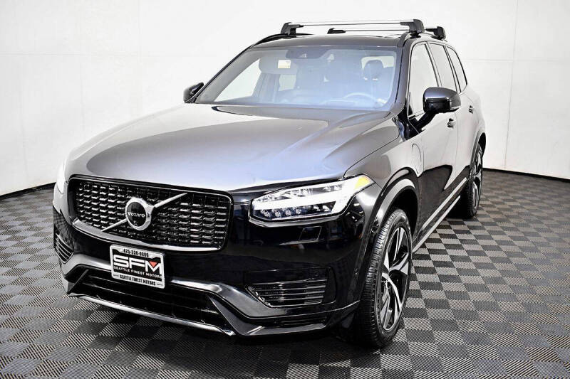 2022 Volvo XC90 Recharge T8 R-Design