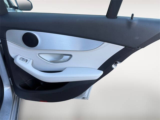 2016 Mercedes-Benz C-Class