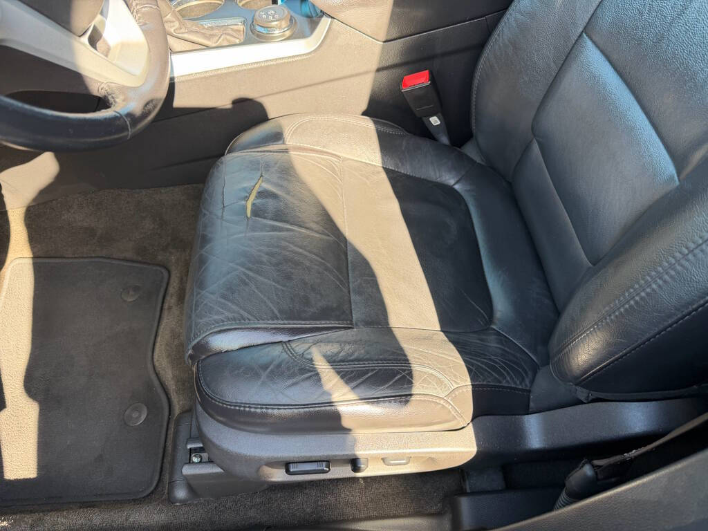 2014 Ford Explorer 29