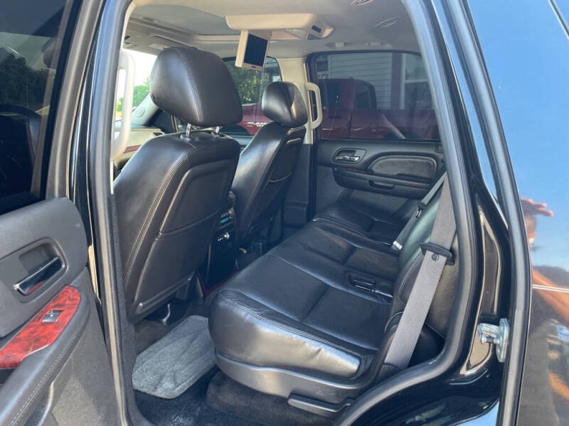 2010 Cadillac Escalade Premium