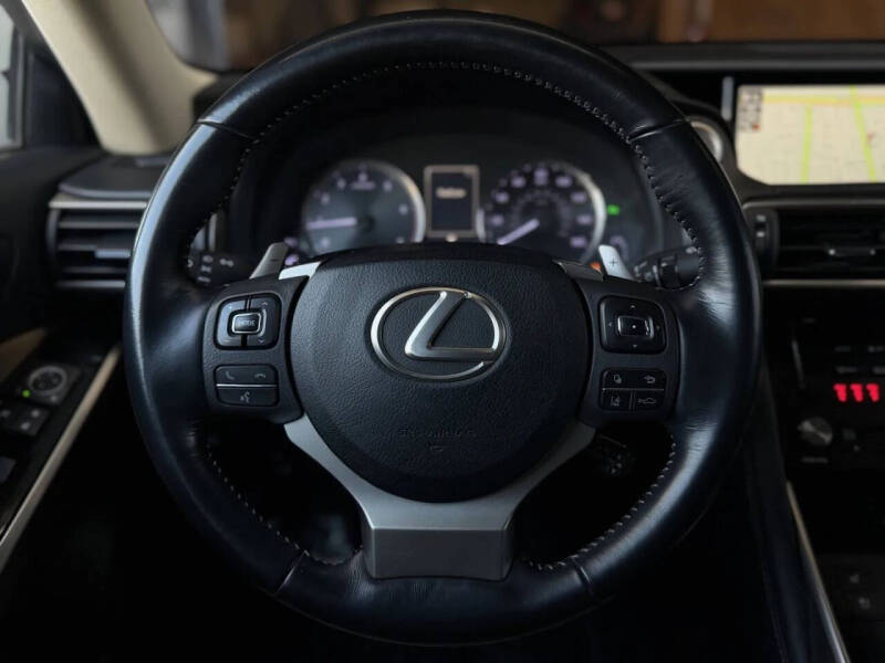 2017 Lexus IS 200t